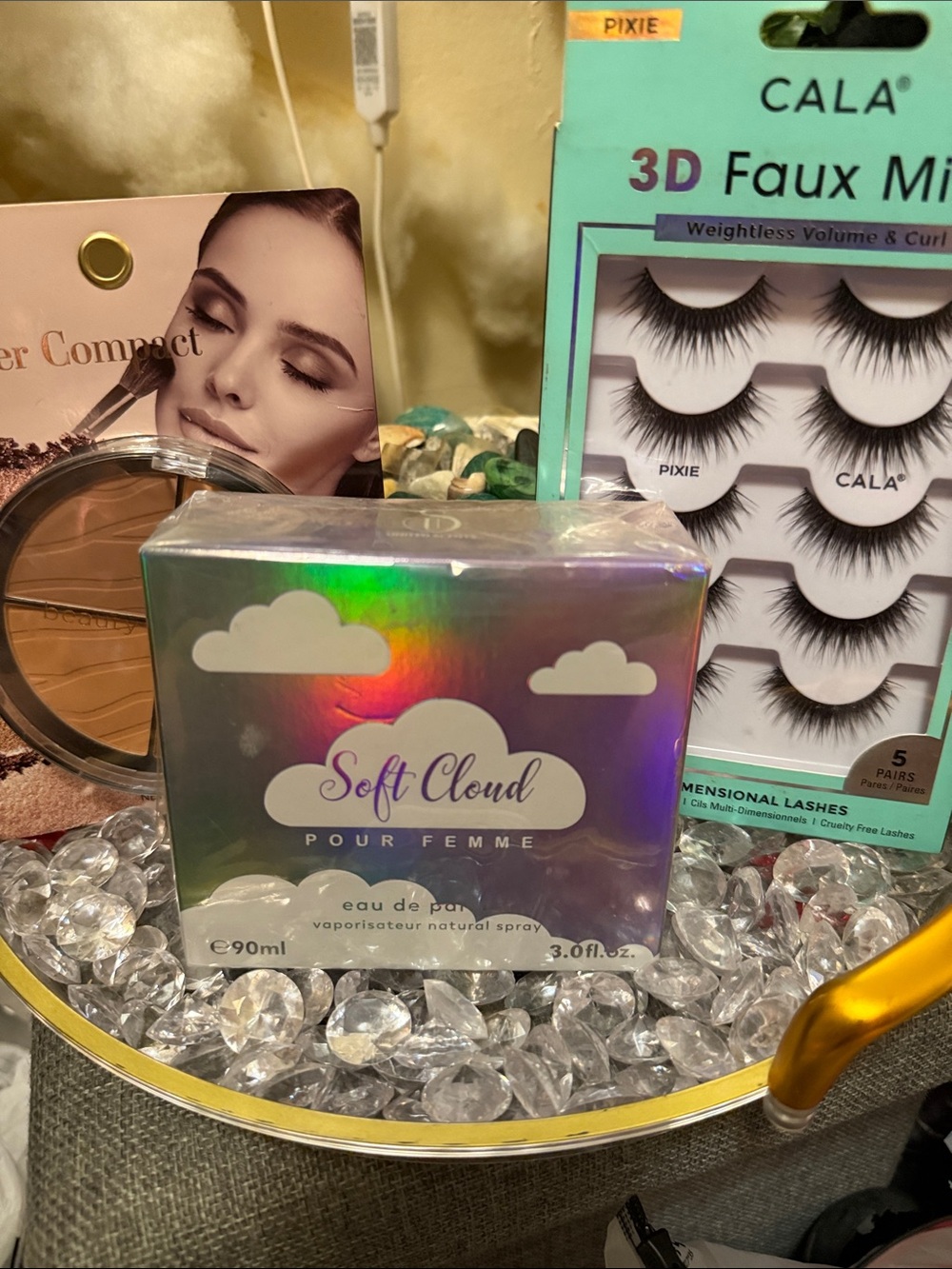Soft Cloud Pour Femme Eau de Parfum - Iridescent Silver Box